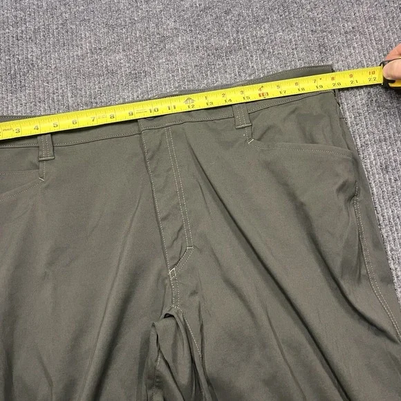 Wrangler Pants Mens 40x30 Outdoor Series Hiking Double Heel Utility Stretch EUC - Picture 4 of 10